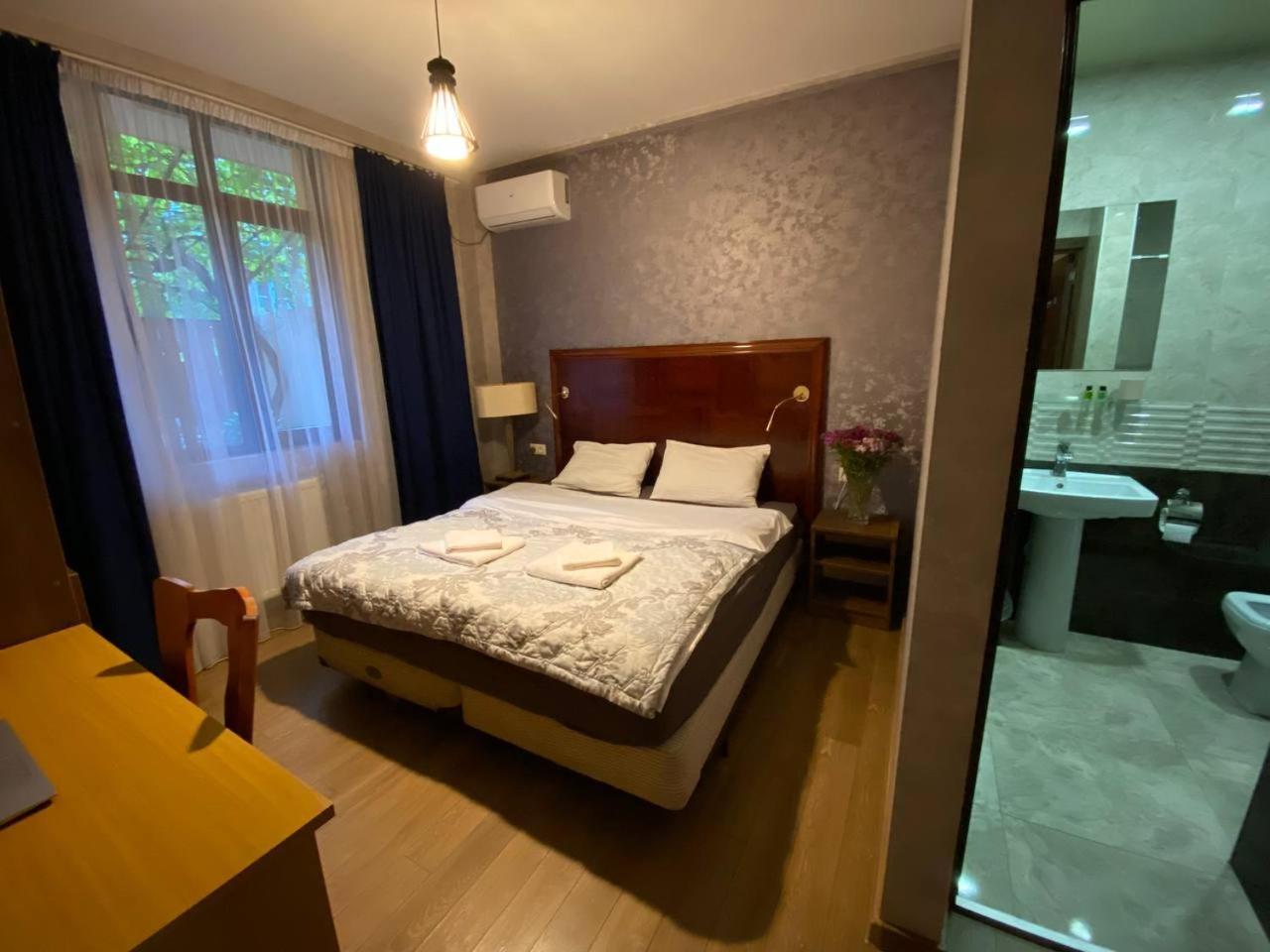 Hotel "Tbilisi Tales" In The Heart Of The Old City Exterior foto