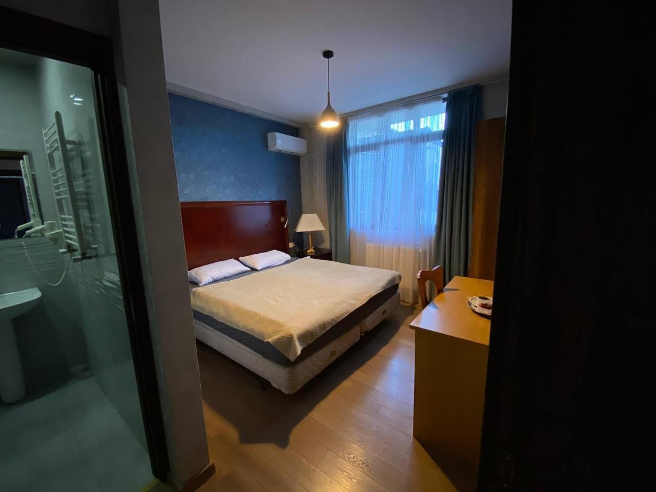 Hotel "Tbilisi Tales" In The Heart Of The Old City Exterior foto