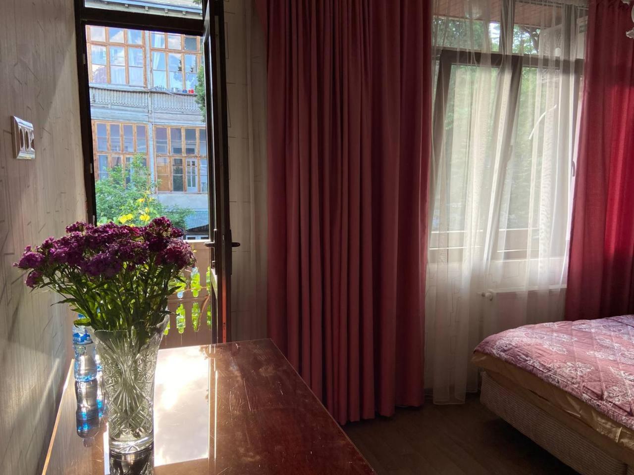Hotel "Tbilisi Tales" In The Heart Of The Old City Exterior foto