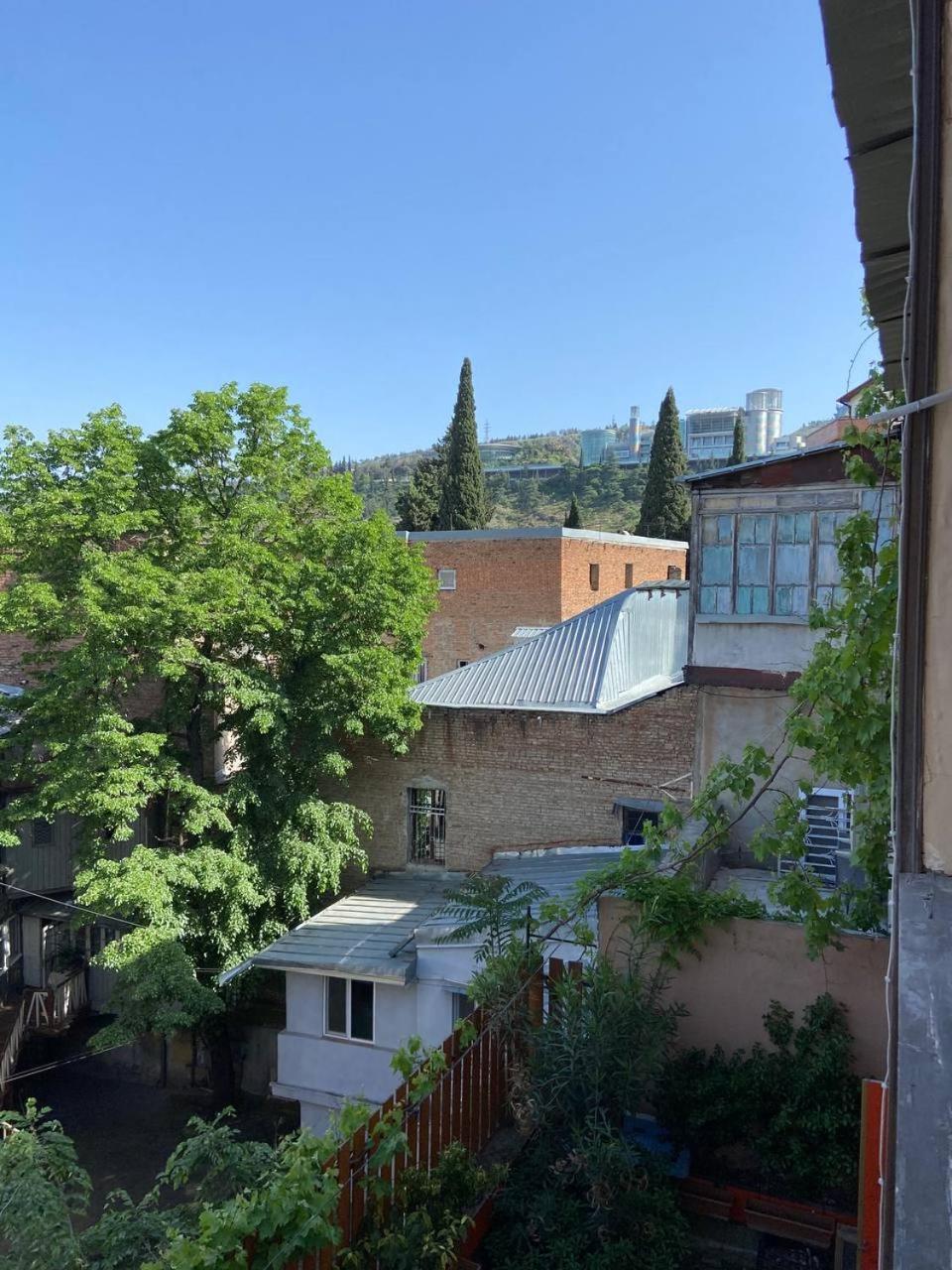 Hotel "Tbilisi Tales" In The Heart Of The Old City Exterior foto